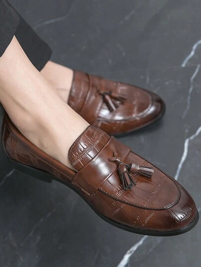 Men's Low-Cut Crocodile Pattern Embossed Tassel Loafers, Brown, Suitable For Work, Weddings, And Casual Occasions In Summer