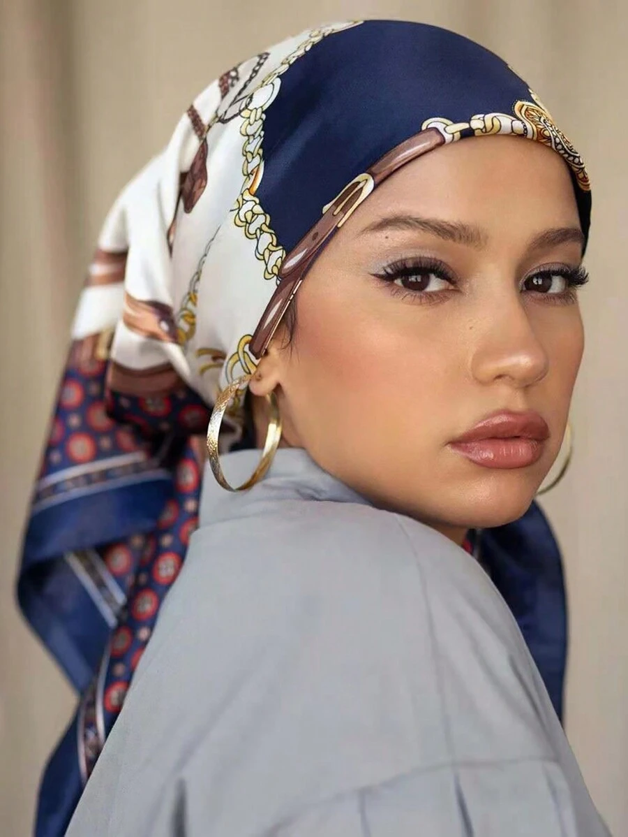 1入女士鏈條紋路紋綢緞海軍藍方形圍巾，時尚戶外頭巾、髮箍、頭帶，90x90cm，適用於春夏季使用的頭巾、髮箍、頭帶，為你的造型增添時尚感