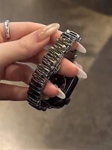 1 Stück asymmetrisches Metallarmband kompatibel mit Bändern, 42mm 38mm 40mm 41mm 44mm 45mm 46mm 49mm, modische Smartwatch Ersatzarmbänder für Serien Ultra2 Ultra SE2 SE 10 9 8 7 6 5 4 3 2 1 für Herren und Damen