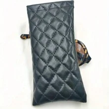1/2/4pcs Portable Squeezed Glasses Case - PU Leather Soft Sunglasses Bag, Portable Phone Sunglasses Storage Box Cover Glasses Case Holder Organizer Storage Eyeglass Case Protective Case Glasses Bag Sunglasses Pouch For Travel Vacation Cruise Summer Holiday Travelling Bag Travel Stuff Essentials For College Dorm Home School Hotal Travel Kit