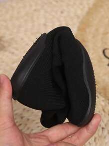 Women's Mid-Tube Breathable Mesh Design Anti-Slip Outdoor Shock-Absorbing Sports And Casual Running Shoes Suitable For All Seasons