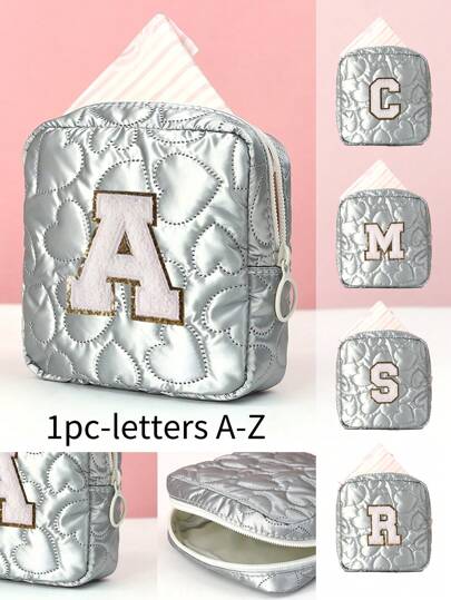 1 件 A-Z 首字母毛巾刺绣女士卫生巾收纳袋，可爱便携式化妆品收纳袋，大容量防水心形设计，化妆旅行包，零钱包，女孩钱包，- 适合月经期间的女孩！小巧便携，满足日常旅行的收纳需求，送给旅行爱好者的好礼物，送给家人的礼物，26 个不同字母供您选择化妆包化妆包化妆品收纳袋化妆品收纳盒化妆品收纳袋化妆包