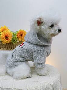 1入貓狗通用寵物服飾配件，適用於泰迪、比熊和吉娃娃等小型幼犬，可愛的帶心形圖案的連帽衫