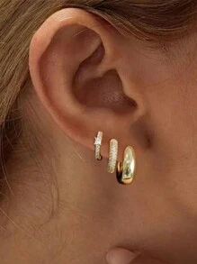 Ensemble de 3 paires de petites boucles d'oreilles créoles en or pour femmes, créoles Huggie plaquées 14K pour plusieurs piercings, boucles d'oreilles créoles délicates avec zircone cubique CZ, boucles d'oreilles créoles légères et épaisses