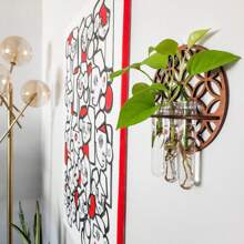 1个室内植物壁挂式种植架，植物繁殖站壁挂式，植物繁殖瓶，带木架的壁挂式繁殖站，多层塑料试管种植架，壁挂式生态瓶，适用于家庭办公室植物悬挂、花瓶、墙面装饰、水培扦插，带木架，适用于水培植物，独特的园艺用品，适合女性、母亲、植物爱好者、家居装饰、房间装饰、墙面装饰礼物、生日毕业礼物