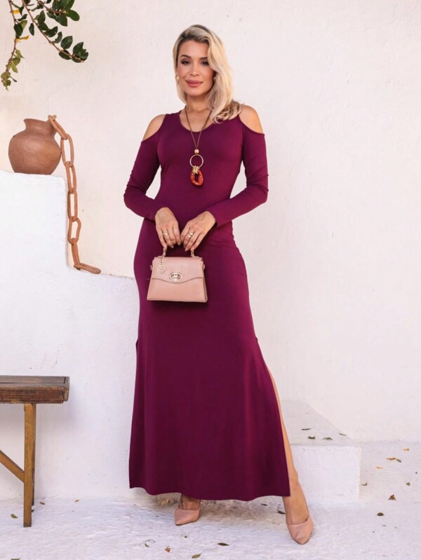 Vestido Longo Manga Longa Com Detalhe Vazado na Manga