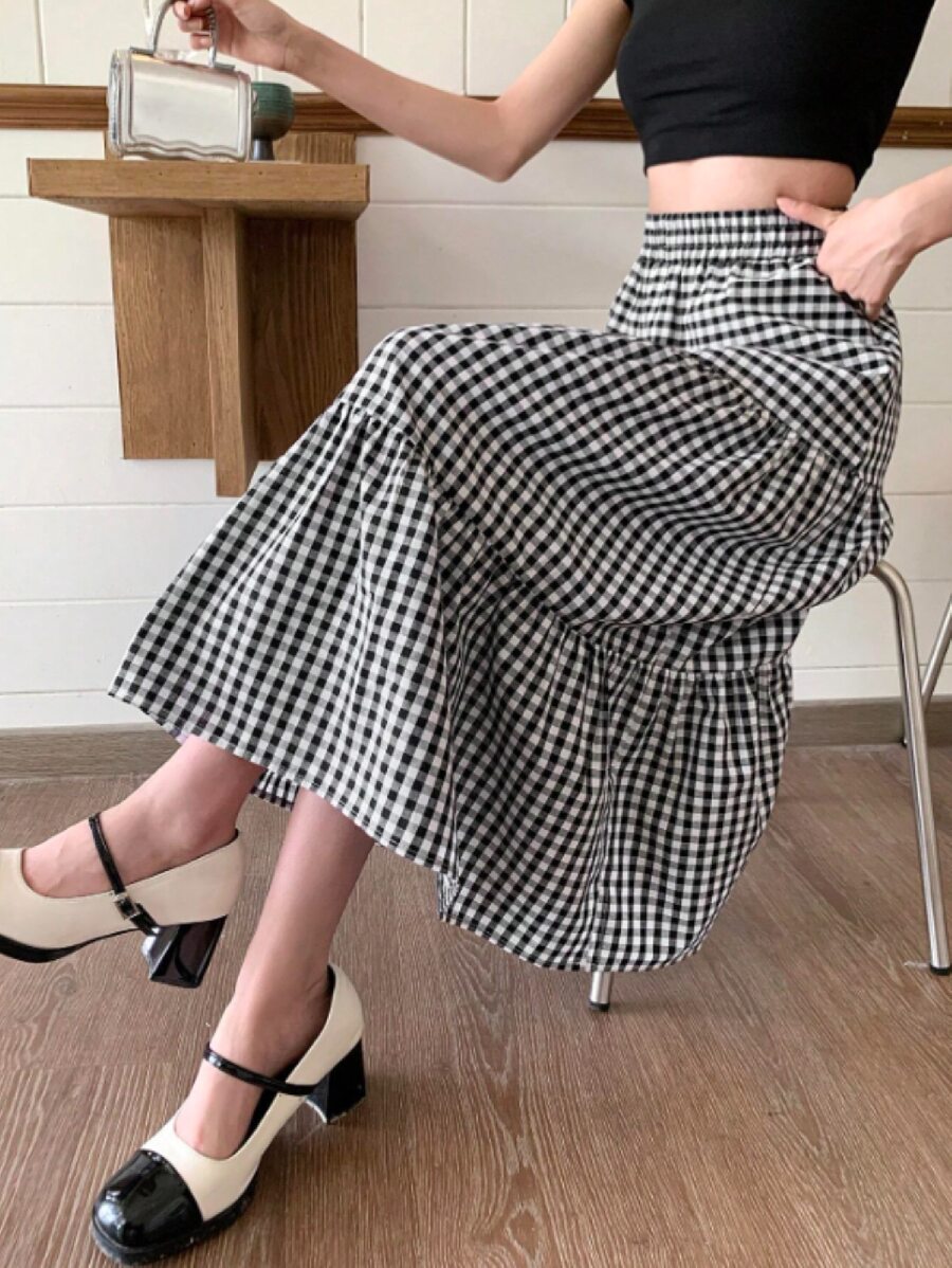 Women Skirts - 黑與白 - 查看 1