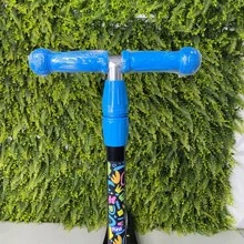 Patinete Infantil Dobravel 3 Rodas Seguro Divertido Com Led - Azul - Visão 2