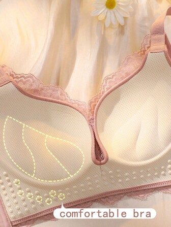 女士小胸内衣套装，性感蕾丝无钢圈文胸，聚拢文胸，粉色