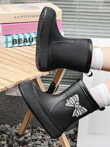 Japanese-Style Women's Fashionable Outdoor Rain Boots, New Summer Bowknot Waterproof Shoes For Kitchen Work, Slip-Resistant Rubber Shoes For Car Washing, Rainy Days, And Vegetable Shopping, Short Barrel Design