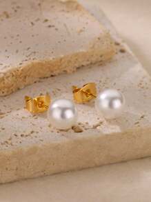 1Pair Minimalist Small Pearl Stud Earrings For Women Faux Pearl Earrings Classic White Round Pearl Stud Earrings Wedding Jewelry Bridesmaid Gift