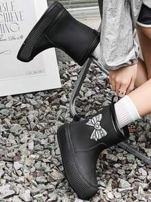 Japanese-Style Women's Fashionable Outdoor Rain Boots, New Summer Bowknot Waterproof Shoes For Kitchen Work, Slip-Resistant Rubber Shoes For Car Washing, Rainy Days, And Vegetable Shopping, Short Barrel Design