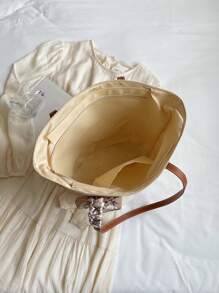 简约丝巾装饰编织草编女士手提包，便携式单肩托特包适合度假旅行 - 米色 - 查看 6