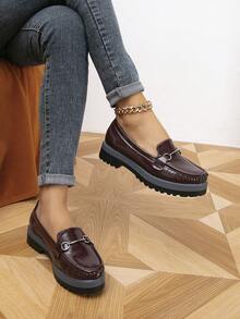 女士雙色厚底防滑豆豆鞋，時尚裝飾扣環，褶皺式鞋頭，百搭英倫學院風，適用於工作＆酒紅色鞋款 - 酒紅色 - 查看 2