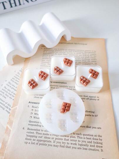 7-Hole Mini Chocolate Biscuit Silicone Mold, Handmade Candle Making Mold, Drip Glue, Clay Decoration, Cake, Bread, Jelly, Resin, Chocolate Decoration Mold, Kitchen Supplies, Baking Mold, Simple Operation, Easy Demolding.