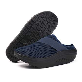 1pair Women's Sports Style Breathable Slippers, Outdoor Casual Half Slides In Mesh Fabric