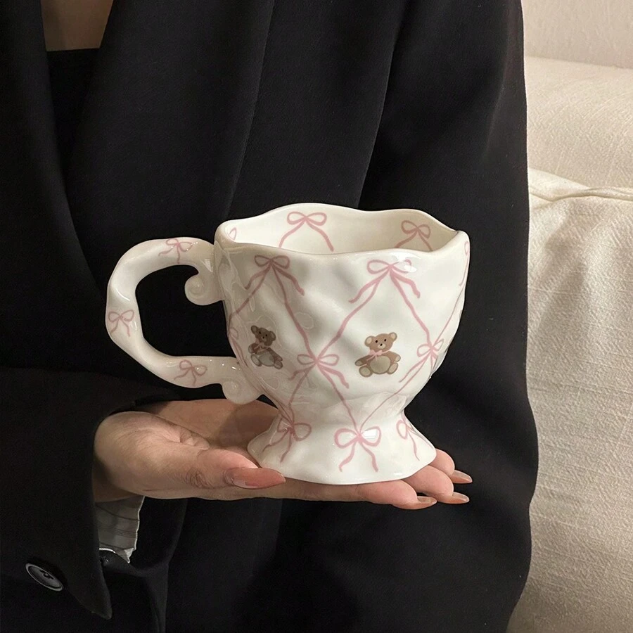 1个创意手绘可爱小熊陶瓷马克杯，带蝴蝶结 - 个性化釉下彩家用咖啡杯/冰茶杯 - 理想的圣诞礼物和送给女朋友的礼物 - 节日礼盒纪念品，返校礼物 - 白色 - 查看 1