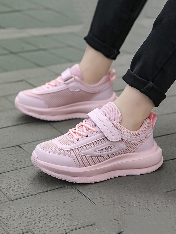 Zapatillas de malla de ocio de moda para niños con características antideslizantes, resistentes al desgaste, transpirables y ligeras, cierre de gancho y bucle
