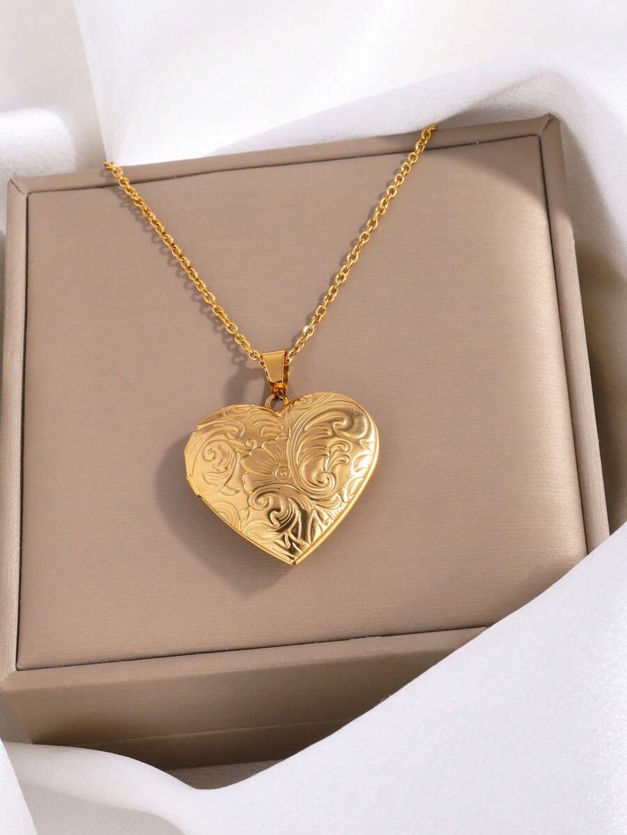 1pc Stylish Romantic Stainless Steel Plum Blossom Picture Frame Necklace Suitable For Your Girlfriend's Birthday Gift