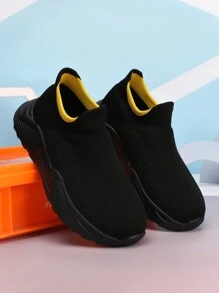 透氣柔軟底面男童跑步鞋，針織彈性運動鞋適用於兒童