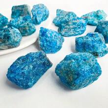 1pc/5pcs/10pcs Natural Blue Apatite Crystal Stone, Raw Blue Apatite Crystal Stone, Mineral Specimen Gemstone Crystal, Rock For Chakra Balancing, Reiki, Good Luck, Aquarium/Home Fish Tank Decor Bonsai Flower Pot Ornament