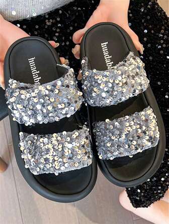 Sandalias de playa planas, casuales y vintage para mujer con estilo 2024, sandalias con cierre de gancho y bucle para estudiante y suela gruesa, pantuflas brillantes y de moda