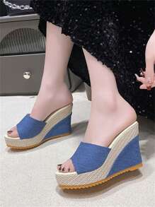 Novità Sandali con zeppa eleganti e alla moda con suola spessa e comoda per le donne, scarpe con piattaforma e fondo spesso con chiusura a gancio e anello, sandali con zeppa traspiranti in pizzo traforato, sandali con tacco zeppa impermeabili da donna con punta aperta versatili per feste serali con finitura opaca