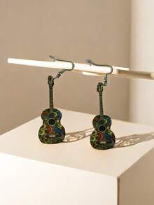 New Arrival Fashionable Wooden Guitar Shaped Earrings
