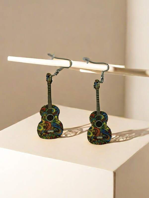 New Arrival Fashionable Wooden Guitar Shaped Earrings