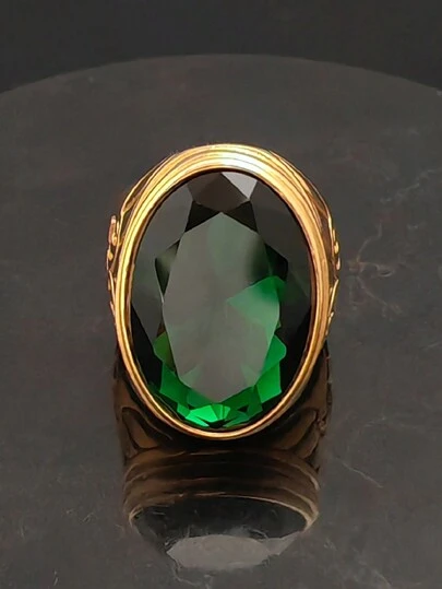 خاتم مطلي بالذهب عيار 18 قيراط من الفولاذ المقاوم للصدأ بحجر زمرد بسيط للنساء