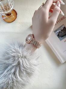 1pc Luxury Full Rhinestone Elegant Rose Gold Watch For Women, Round Dial, Quartz Movement, Chic Bracelet Style, Suitable For Daily Wear/Party - Rose Gold - View 3