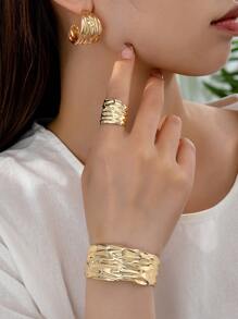1入粗戒指，1入粗手鐲和1對耳環套裝，幾何設計，適合女性參加派對和聚會，是一份理想的禮物 - 金黃色 - 查看 12
