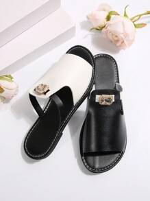 Sandalias casuales con bloques de color y strass para mujer, chanclas de playa - Blanco y Negro - Ver 7