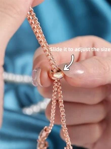 Nova chegada! 1 peça Pulseira de Relógio Luxuosa Revestida Completamente com Cristais para Mulheres, Estilo Deslizante para Ajuste Conveniente, Design Minimalista e Fashion, Relógio de Pulseira Elegante com Quartzo para Decoração de Uso Diário, Presente Ideal para Estudantes Voltando à Escola