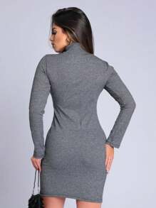 Vestido Manga Longa Gola Alta Feminino Canelado