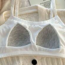 Teen Girl Sports Bra Top, Suitable For Junior & Senior Middle School Students During Puberty, With Straps & Short Length To Prevent Exposure And Suitable For Sports
