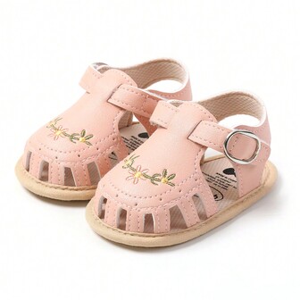 2024 春夏季新款刺绣白色凉拖鞋弹力民族软底防滑婴幼儿步行鞋