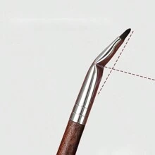 1pc Flat Headed Bent Eyeliner Brush For Inner & Outer Corner, Tear Duct, Waterline & Detailed Eye Makeup - Redwood - View 4