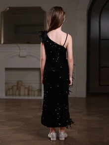 Tween Girl Gorgeous Slit Shoulder Feather & Glitter Splice Party Dress, Perfect For Performances, Dance Parties, Weddings, Proms, Birthdays - Black - View 5