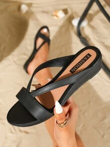 女士十字帶粗跟厚底涼鞋，休閒時尚，適用於春夏季節，優雅的黑色