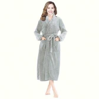 1 件柔软羊毛翻领浴袍，轻便舒适，适合浴室、泳池、春夏季返校穿着