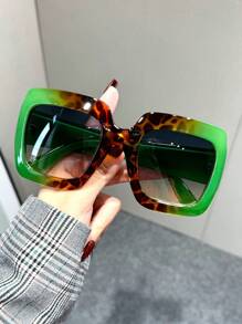 1pc Women's Wide Square Color-Blocked Personalized Fashion Glasses, Perfect For Street, Beach And Party Beach Accessories For Women Glasses Shades For Summer Beach Vacation,Outdoor,Travel