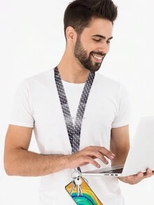 1 pièce Porte-clés lanière à carreaux noirs et blancs pour enseignant pour tenir son badge et clés, joli tour de cou géométrique à triangles pour carte de crédit, passeport, téléphone et accessoires charmants, avec un anneau en métal. D'excellents cadeaux pour les enseignants, étudiants et le personnel.