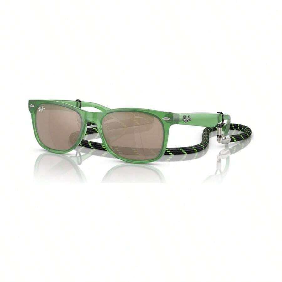 Ray-Ban Jr | Kids Sunglasses, New Wayfarer (Ages 7-10) - Opal Green - View 1