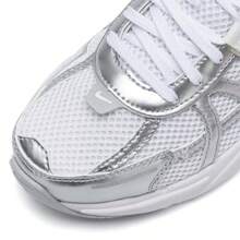 Nike 女款 V2K RUN 复古休闲运动鞋，舒适夏季运动鞋，2026 新款系列，FD0736-104