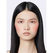 Gucci Luminous Matte Beauty Blush - 4 甜桃 - 查看 11