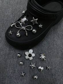 18pcs Rhinestone Detachable Bear Shoe Charms Accessories Suitable For Hollow Out Clogs, Beach Sandals