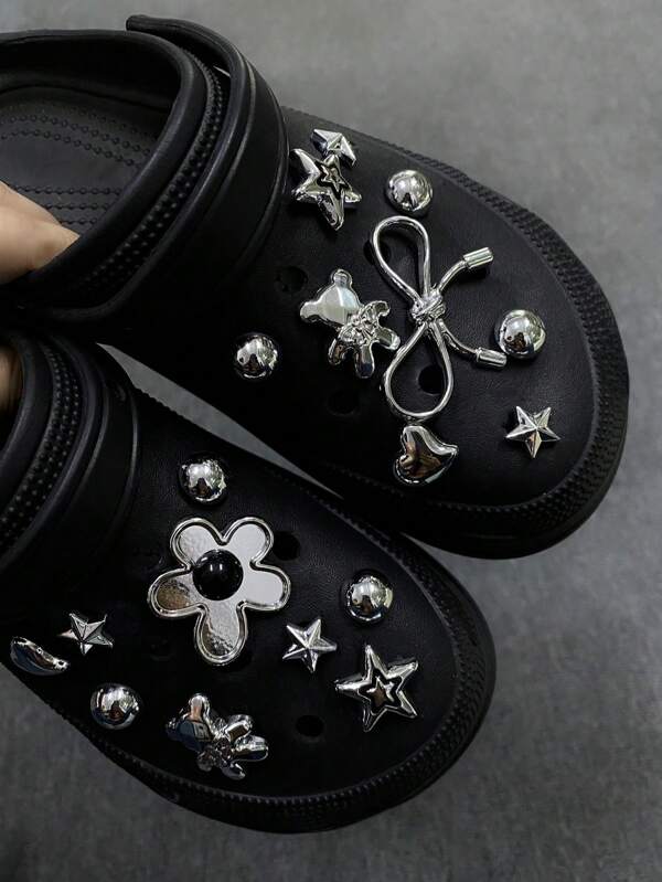 18pcs Rhinestone Detachable Bear Shoe Charms Accessories Suitable For Hollow Out Clogs, Beach Sandals
