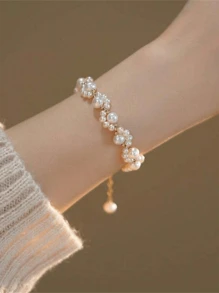 1件优雅女士简约仿珍珠猫爪手链，是新娘佩戴和情人节配饰的理想之选