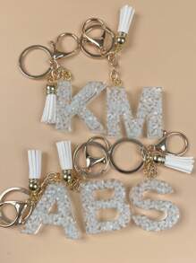 1 Peça de Chaveiro de Letra M Decorado com Pétalas Sequinadas e Pingente com Design de Borla para Casal, Mãe, Família, Amigos, Acessórios de Carro, Enfeite de Mochila, Acessórios Góticos Y2K, Halloween, Dia dos Professores, Ideias de Presente de Natal